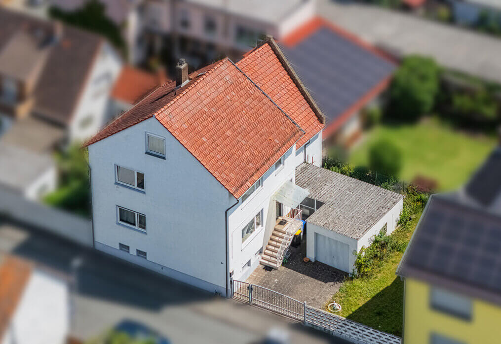 Verkauft in nur 4 Wochen: Freistehendes Einfamilienhaus mit kleiner ausbaufähiger Scheune und kleinem Garten in Büttelborn