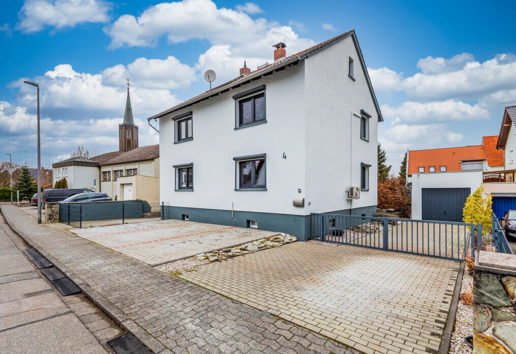 Neu im Verkauf: Modernisiertes Einfamilienhaus mit Garten zentral in Trebur