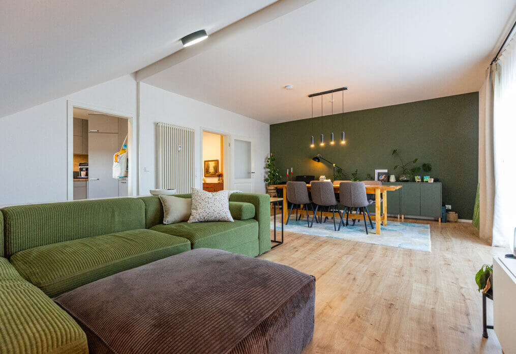 Neu im Verkauf: Moderne 5-Zimmer-Wohnung mit Stellplatz in schöner Lage von Trebur