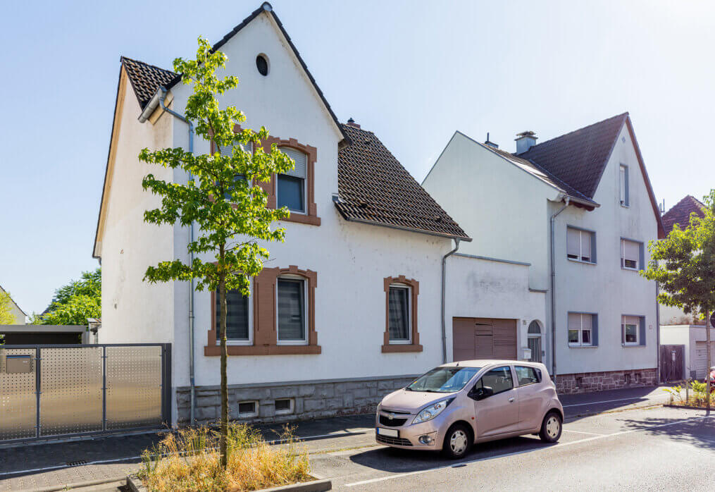 Neu im Verkauf: Modernisiertes Einfamilienhaus in Rüsselsheim mit Garten
